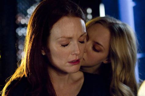 cast of chloe|julianne moore and amanda seyfried.